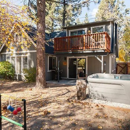 Cozy Cabin I King Bed I Fireplace I Hot Tub I Fenced Yard I Bbq Big Bear City Bagian luar foto