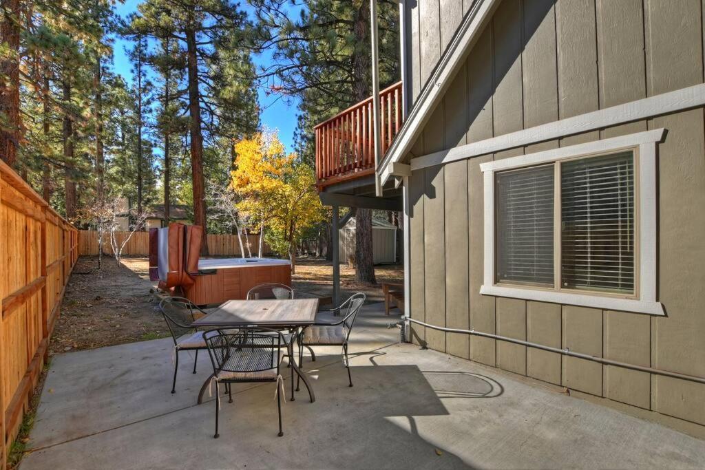 Cozy Cabin I King Bed I Fireplace I Hot Tub I Fenced Yard I Bbq Big Bear City Bagian luar foto