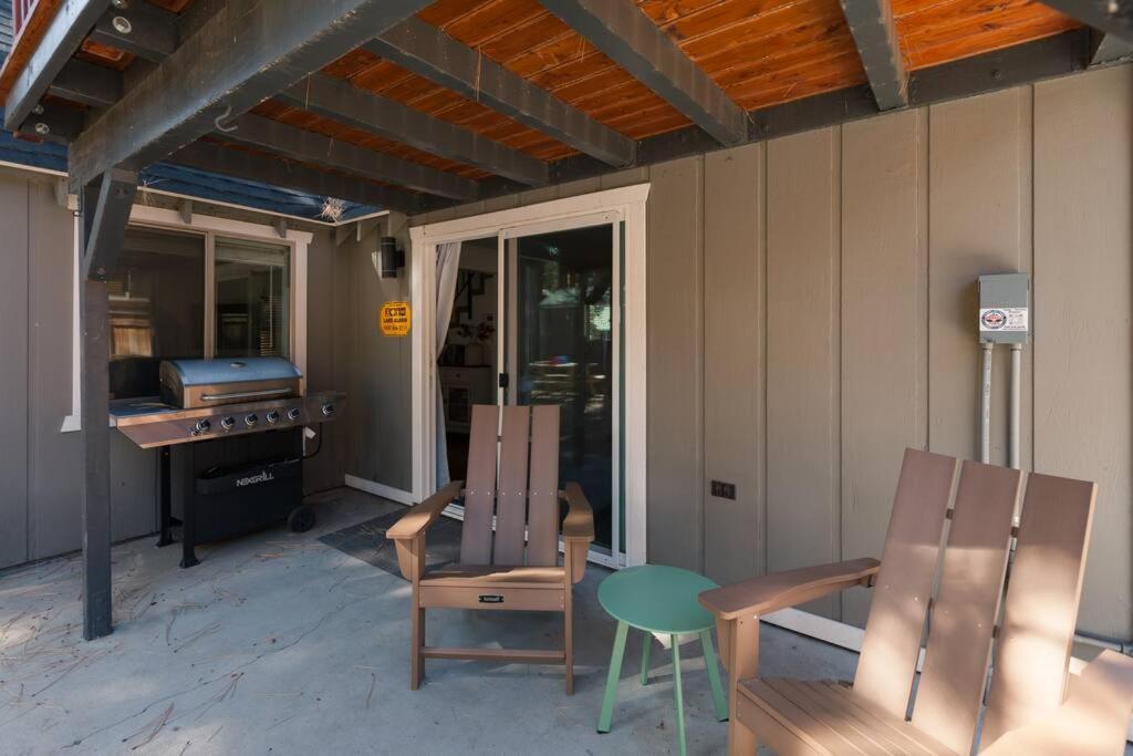 Cozy Cabin I King Bed I Fireplace I Hot Tub I Fenced Yard I Bbq Big Bear City Bagian luar foto